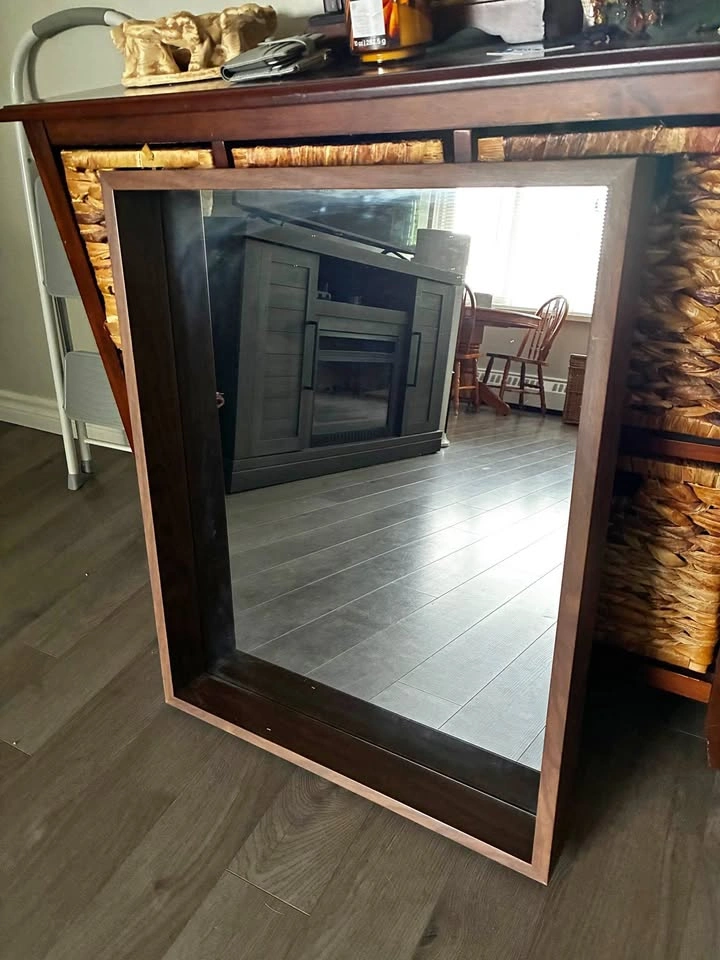 Wall mirror with ledge