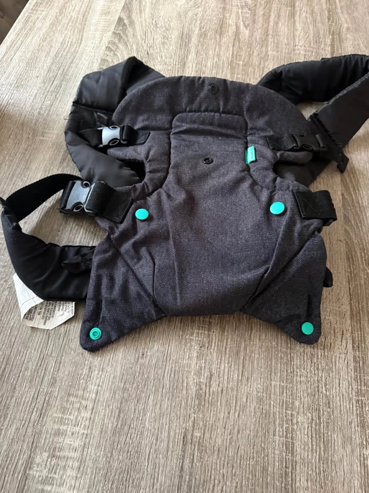 Infantino Flip 4-in-1 Convertible Carrier - photo 2