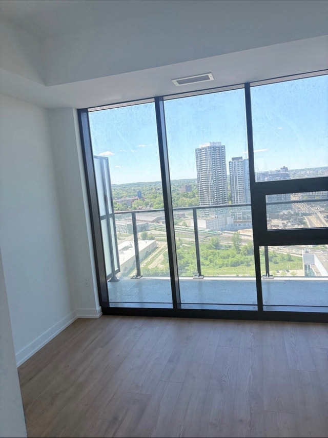 1-BR TEK Tower Condo, Kitchener - photo 3