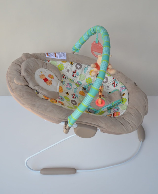 Disney Baby Winnie The Pooh Bouncer Seat With Sound & Vibration - photo 3