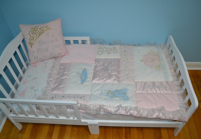 Disney Cinderella 4 Piece Bedding Fits Both Crib & Toddler Beds - photo 3