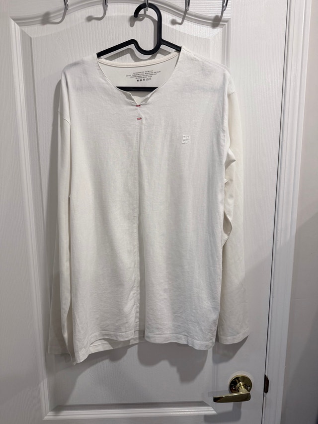 Givenchy Long Sleeve T-Shirt - photo 5