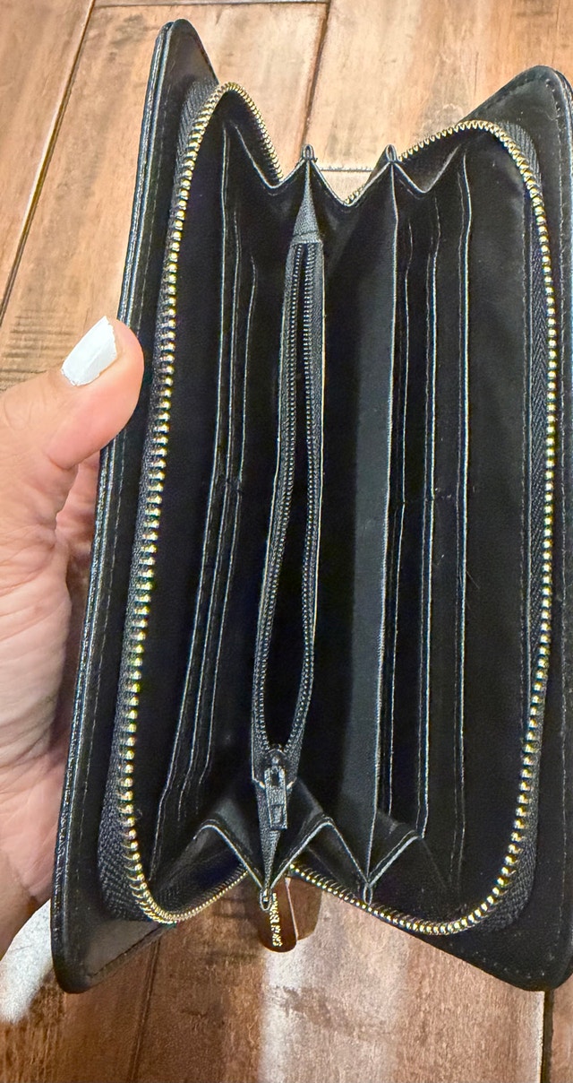 Michael Kors Wallet - photo 5