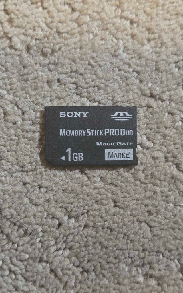 Sony 1GB Memory Stick Pro Duo MagicGate Memory Card for Sony PSP