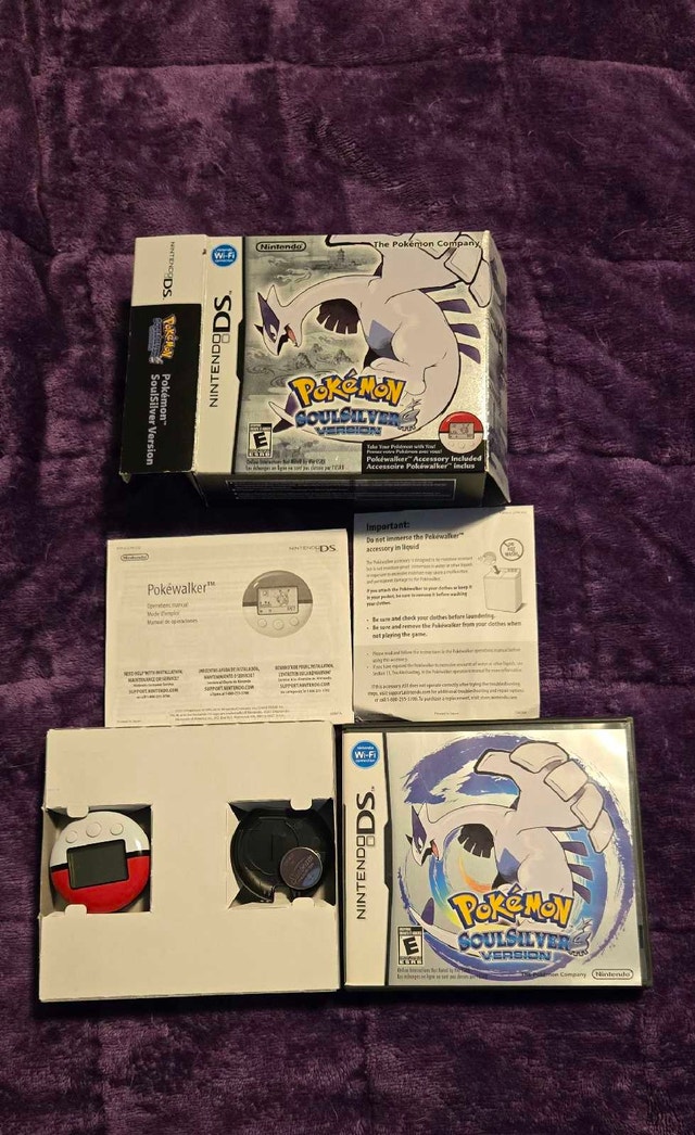 Nintendo DS Pokemon SoulSilver Big Box with Pokewalker