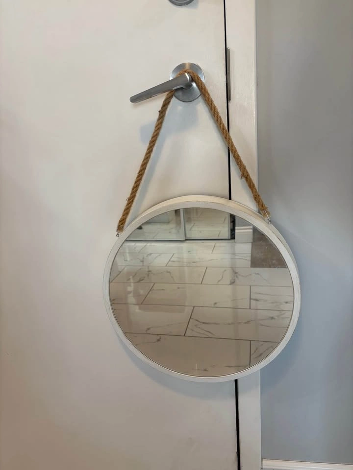 Vintage white round mirror - photo 2