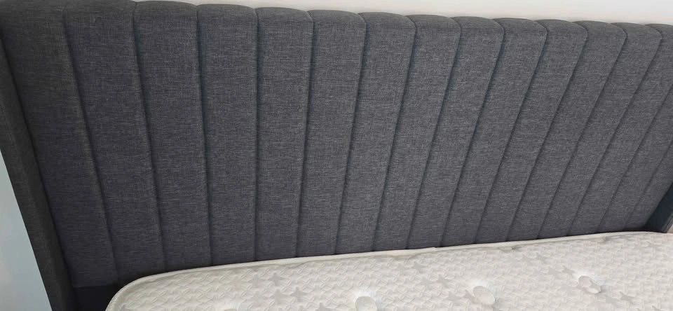Yaheetech Queen Bed Upholstered Bed Frame with Wing Edge - photo 2
