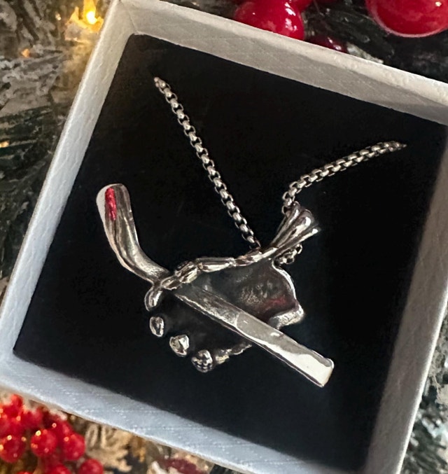 Unique Hockey Glove Necklace - photo 3