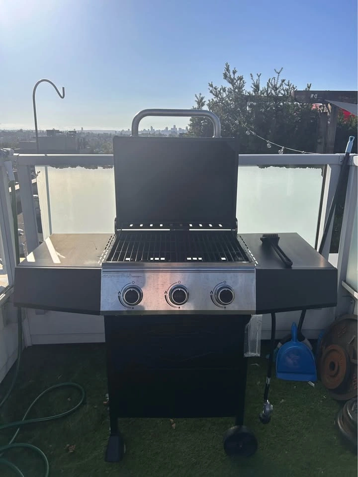 Expert Grill 3-Burner Propane BBQ - photo 2