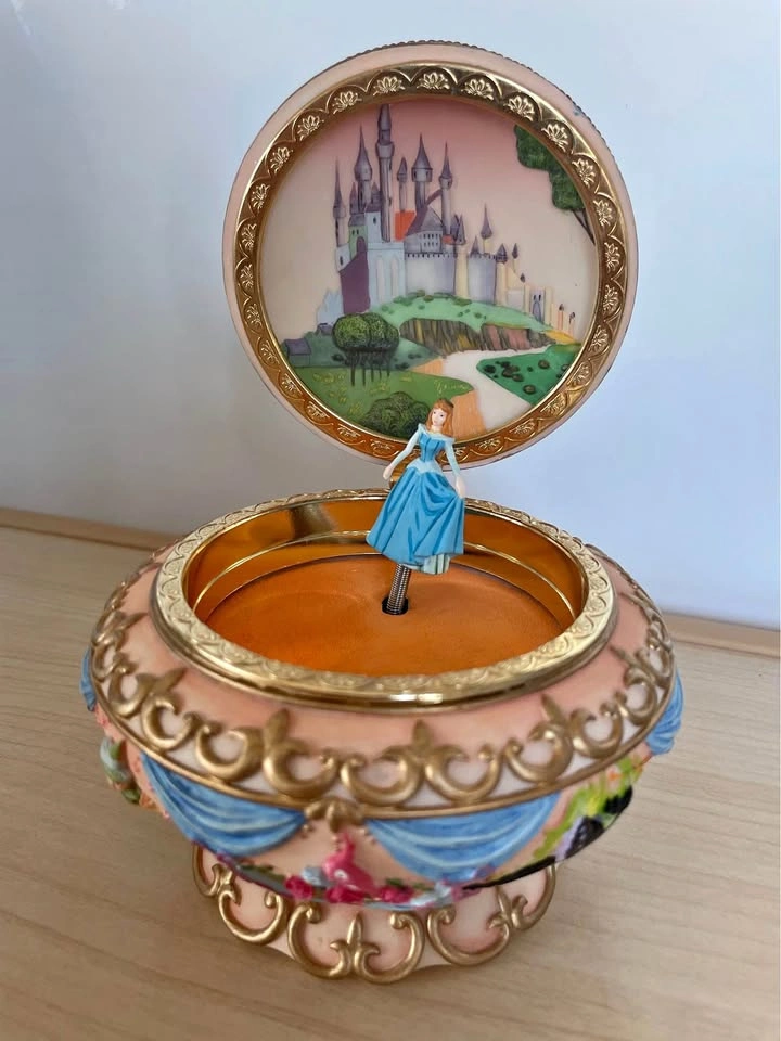 Vintage Disney Sleeping Beauty Deluxe Musical Jewelry Box