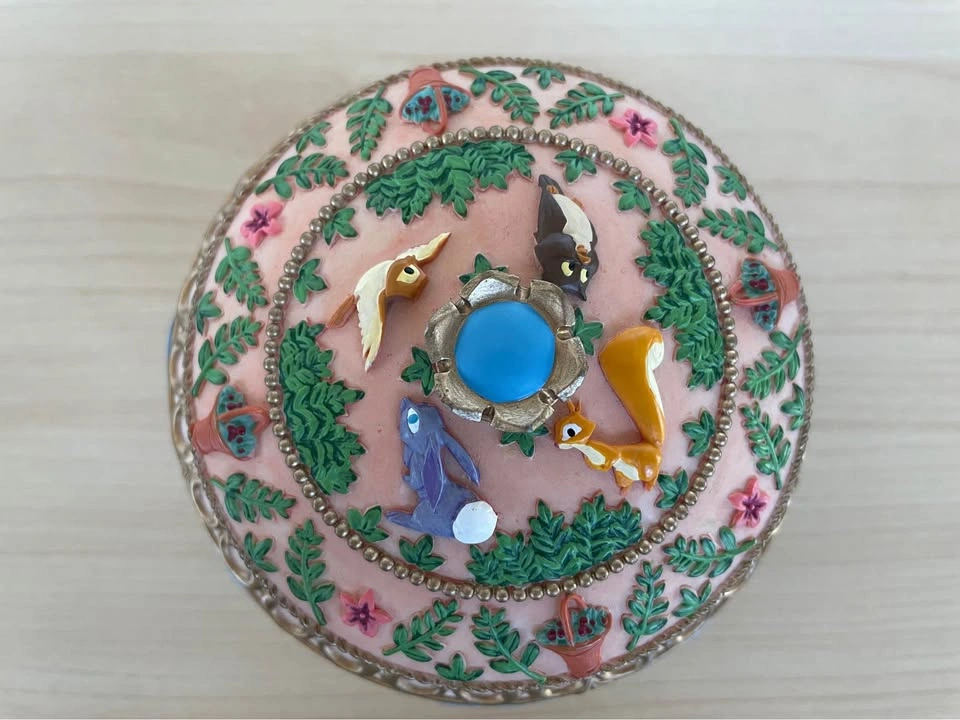 Vintage Disney Sleeping Beauty Deluxe Musical Jewelry Box - photo 3
