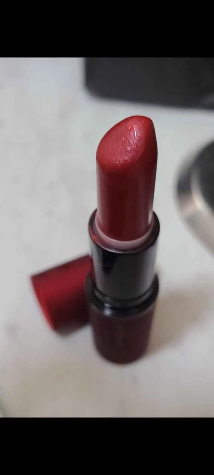 MAC Viva Glam Rihanna Frost Lipstick - photo 3