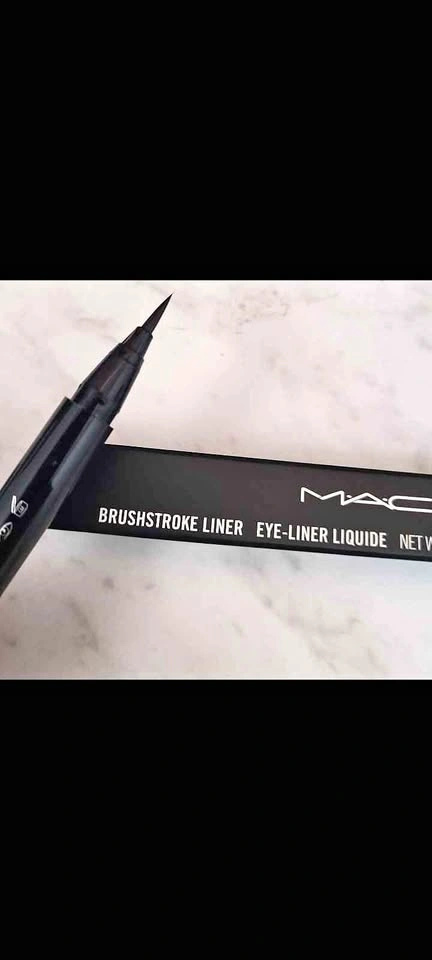 MAC Brushstroke Liner Eyeliner