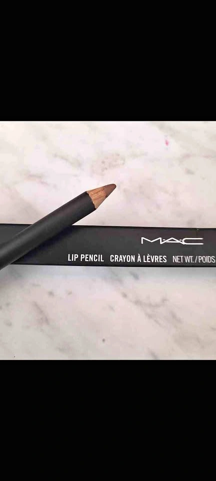 MAC Lip Pencil in Oak