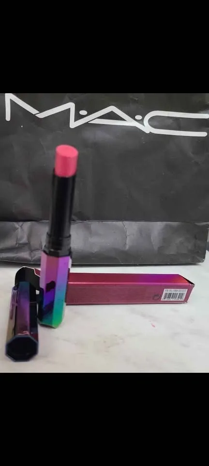 Fenty Beauty Starlit Hyper-Glitz Lipstick - photo 3