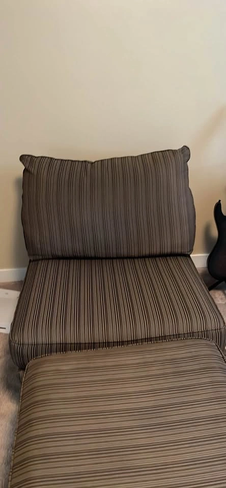 Chair & Ottoman - photo 4