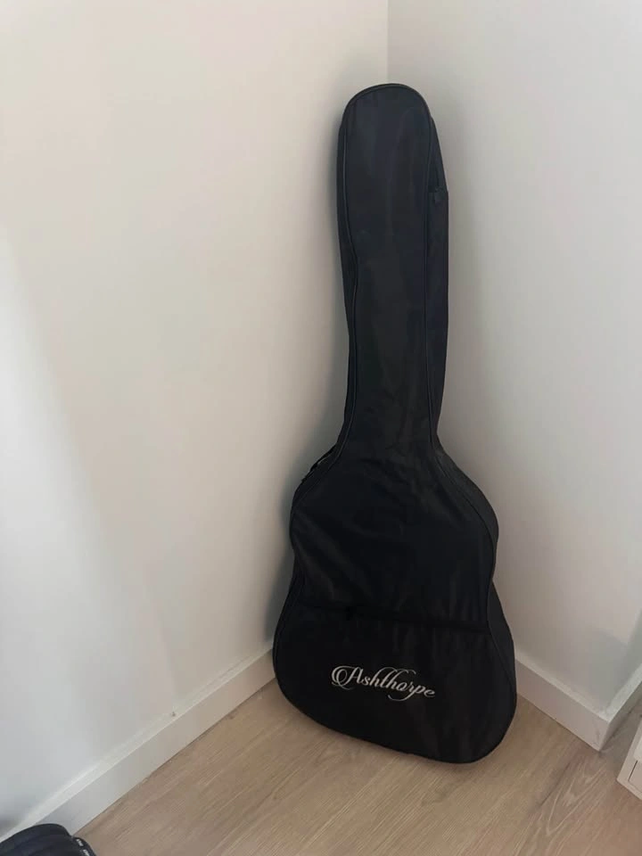 Ashthorpe B27 Black Acoustic Guitar + Gig Bag – Great Beginner G - photo 4