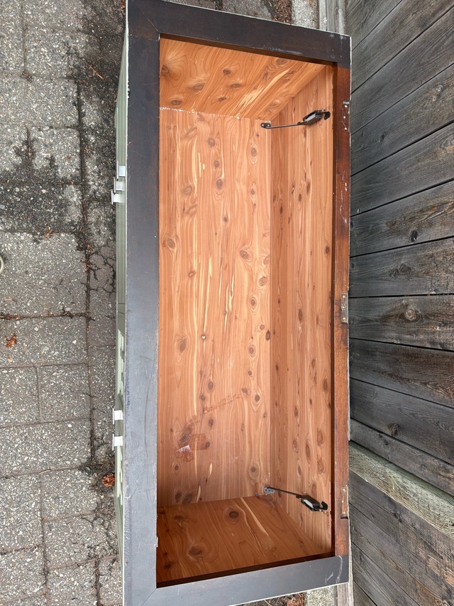 Refinished Vintage Cedar Chest / Sage green storage bench - photo 2