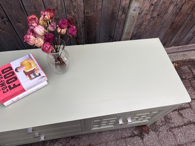 Refinished Vintage Cedar Chest / Sage green storage bench - photo 3
