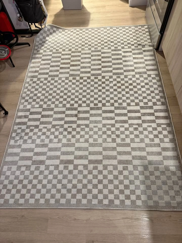 nuLOOM Nikita Rug, 5'3”x 7' 6", Brown