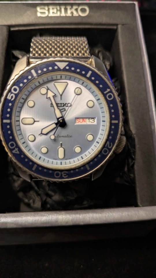 Seiko 5 Sports SRPE77K1 Automatic Blue Bezel Silver Dial Watch - photo 3