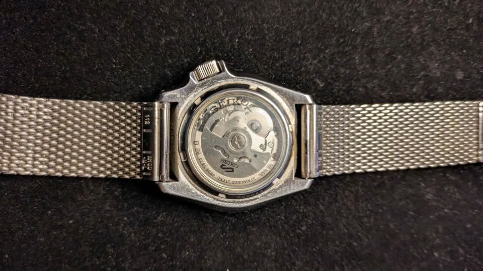 Seiko 5 Sports SRPE77K1 Automatic Blue Bezel Silver Dial Watch - photo 4
