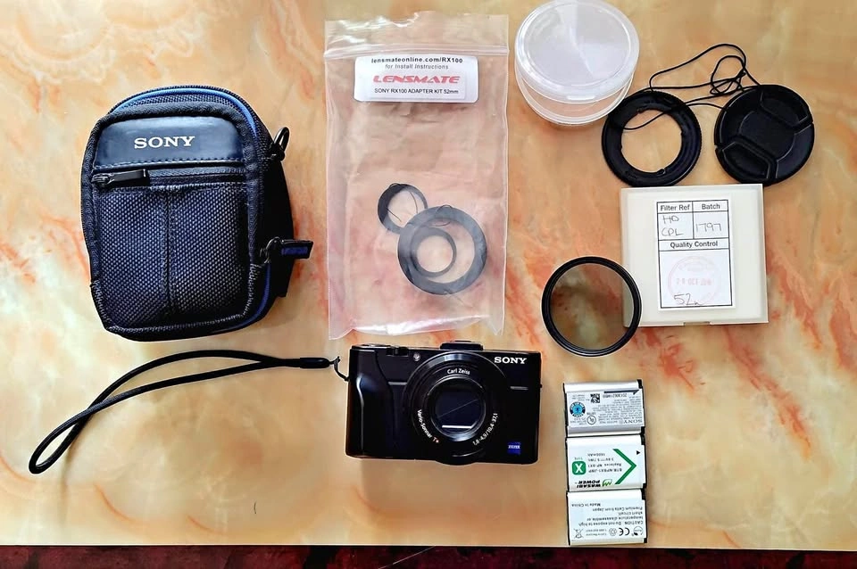 Sony RX100ii Camera with Extras