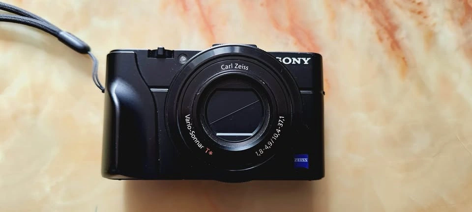 Sony RX100ii Camera with Extras - photo 2
