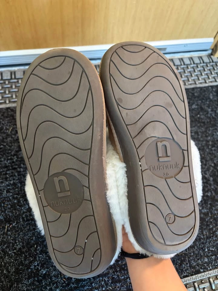 Costco nuknuk fur slippers - photo 2