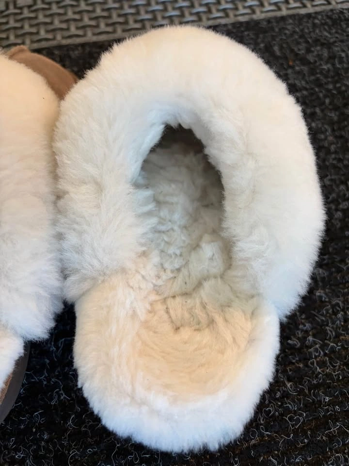 Costco nuknuk fur slippers - photo 4