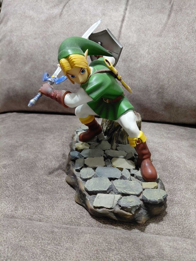 First 4 Figures Ocarina of Time Link Statue