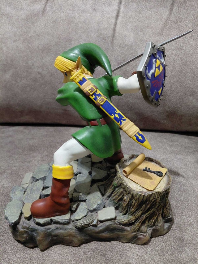 First 4 Figures Ocarina of Time Link Statue - photo 4