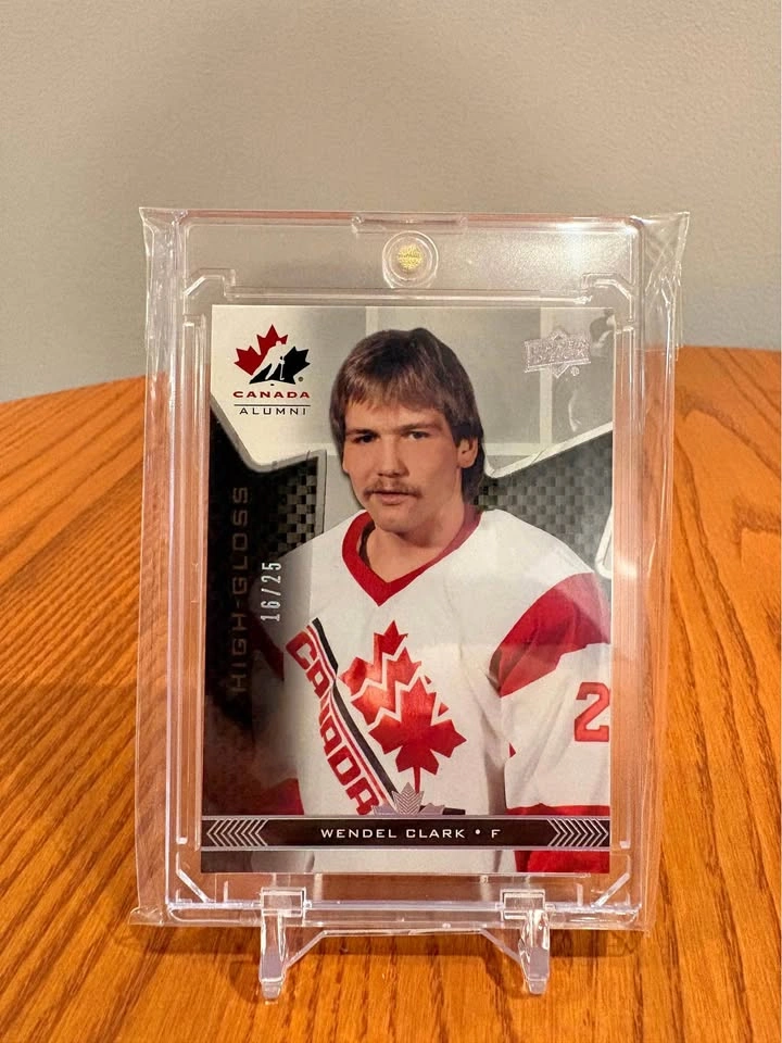 Wendel Clark Team Canada /25
