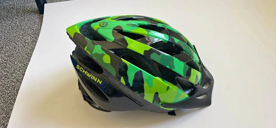 Schwinn Thrasher Kids helmet