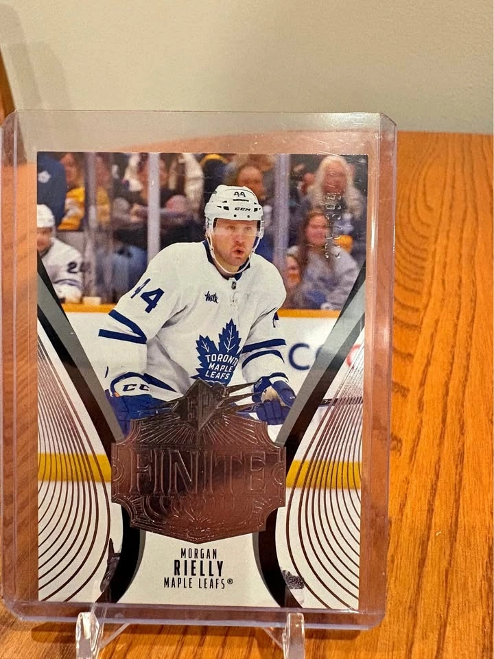 Morgan rielly Finite /399