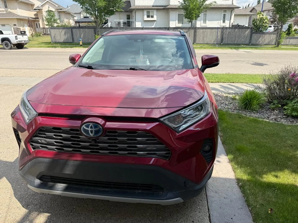 2020 Toyota RAV4 Hybrid - photo 2