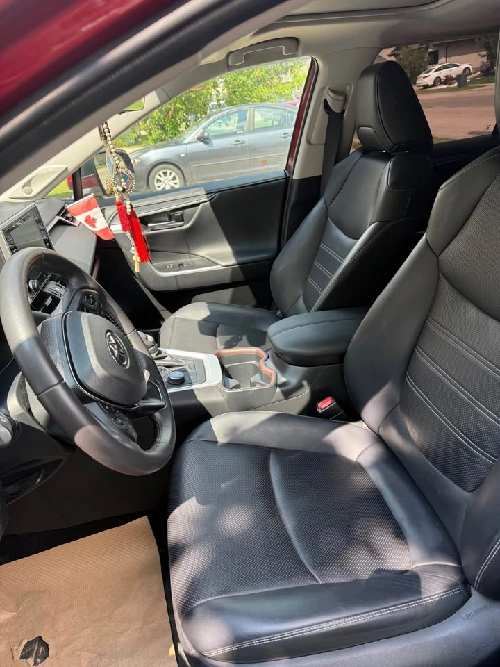 2020 Toyota RAV4 Hybrid - photo 5