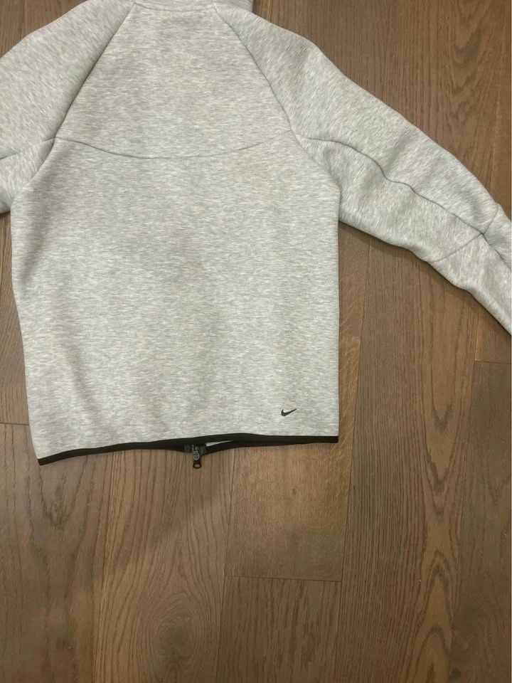 Xsmall - small nike tech fleece - photo 3