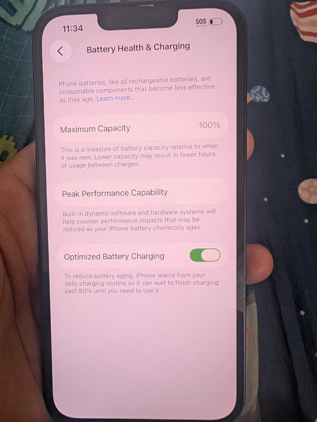 iPhone 13 - 128gb - 100% battery health - photo 2