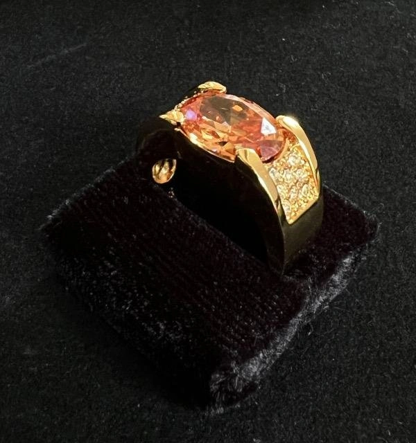 Man's gold plate ring with faux gold topaz size 10