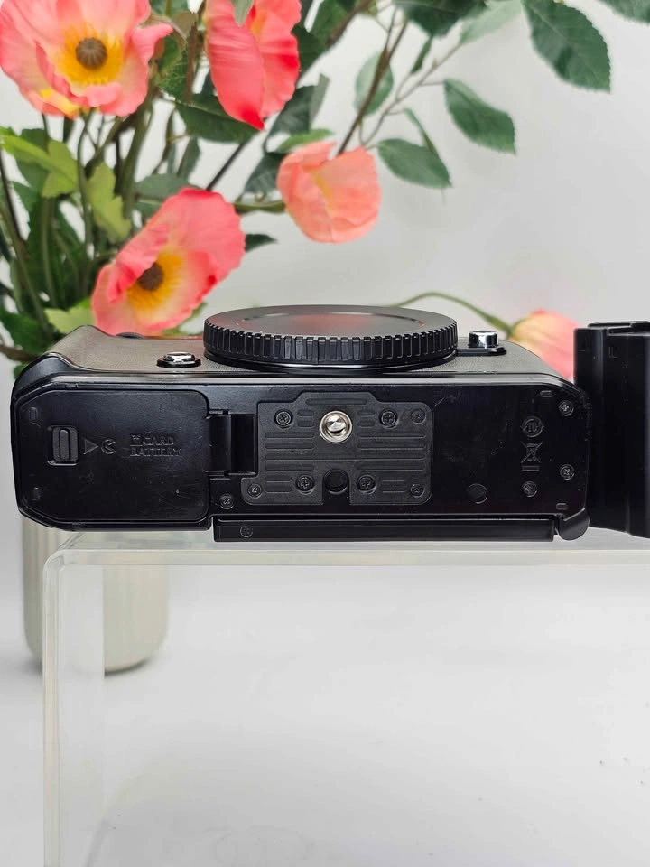 Nikon zf stone Gray body exc condition [READ] - photo 5