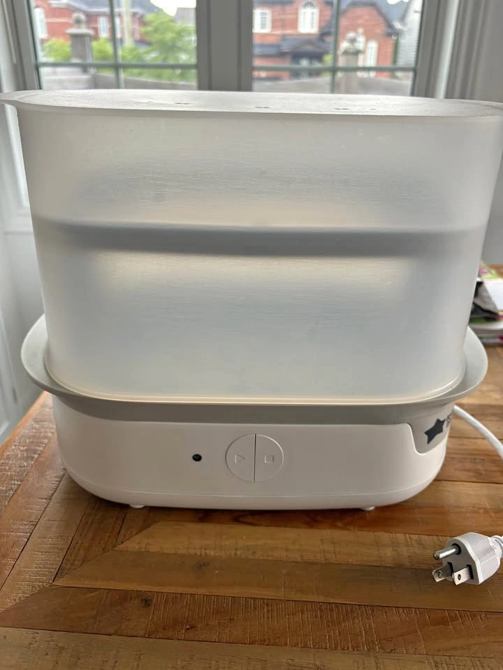 Baby bottle sterilizer