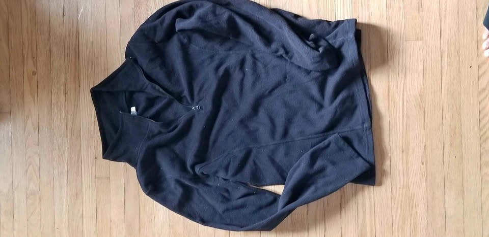 Black quarter zip