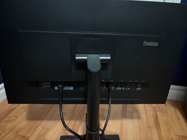 Lenovo ThinkVision 24” Monitor - photo 2