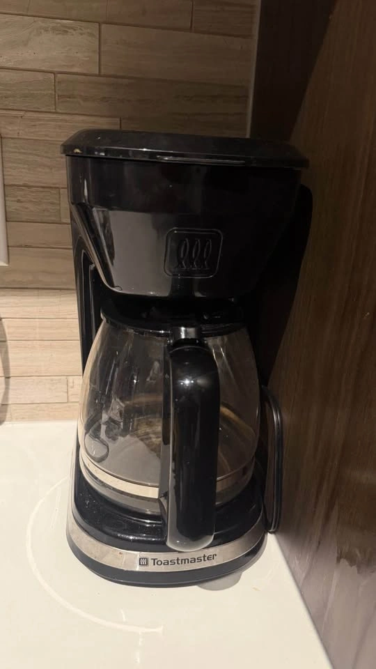 Toastmaster 12-Cup Coffee Maker - photo 2