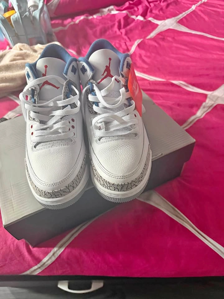 Air Jordan 3 Retro 'True Blue'