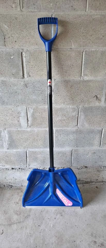 ERA Blue Snow Shovel with Metal Edge & Ergonomic D-Grip Handle