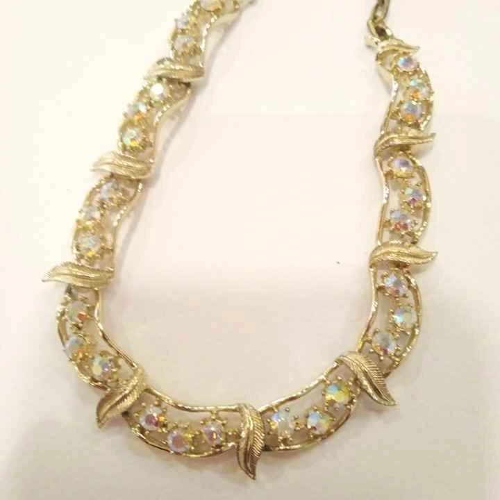 Vintage Gold Tone Aurora Borealis Necklace Signed Coro - photo 2
