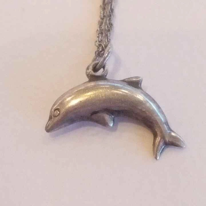Vintage Sterling Silver Charm Dolphin Necklace Marked Ster - photo 3