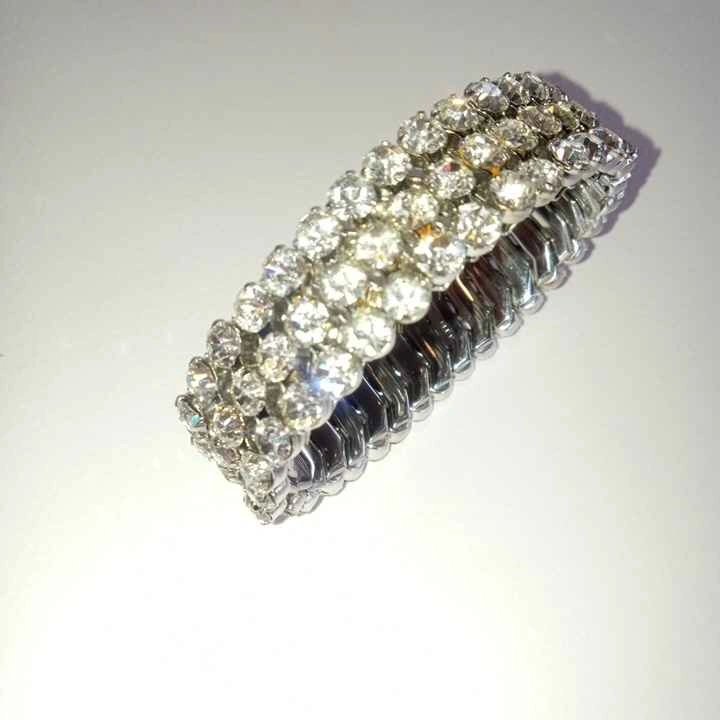 Vintage Costume Jewelry - Monet, D'ORLAN and Signed Pieces - photo 2